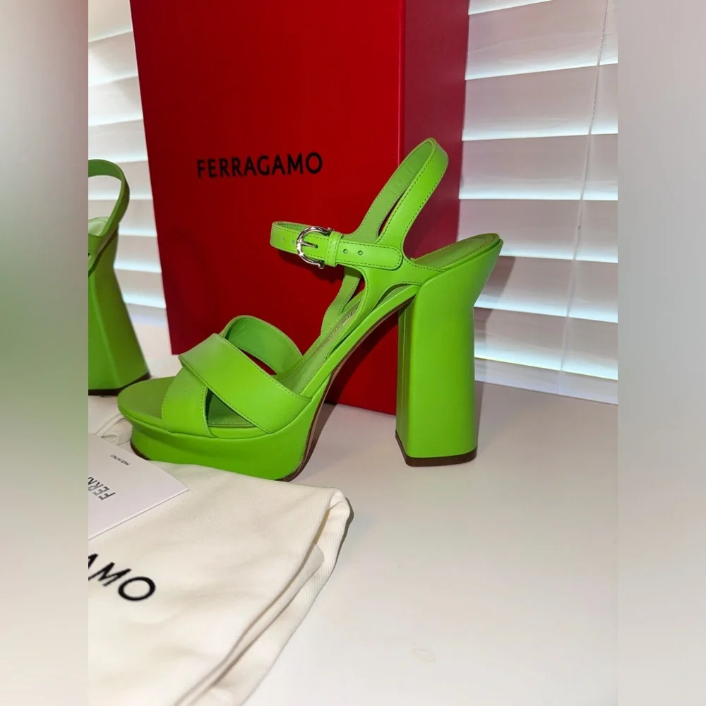 Ferragamo Sonya Heel in Lime - Picture 4 of 13